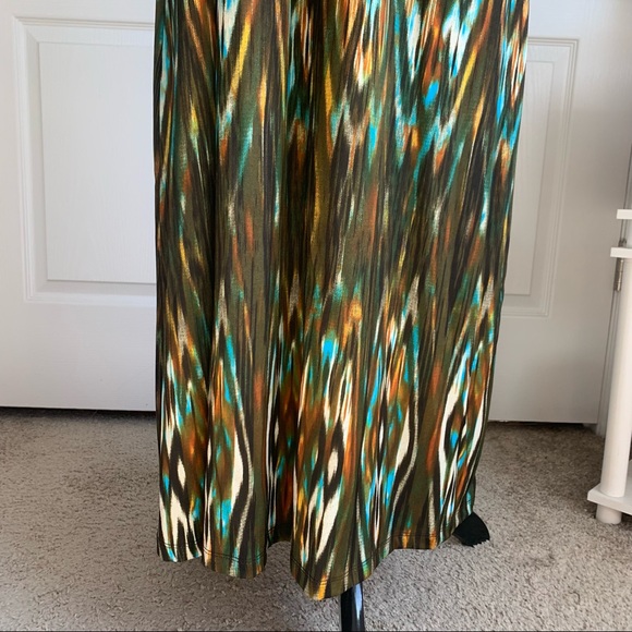 Fave Printed Maxi Dress - Picture 6 of 13